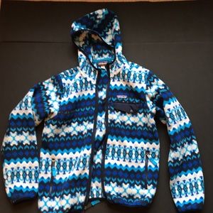 Women’s Patagonia fleece jacket with hood.
